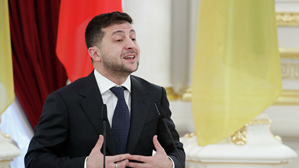 Зеленский пообещал "делами" приближать ВС Украины к стандартам НАТО.