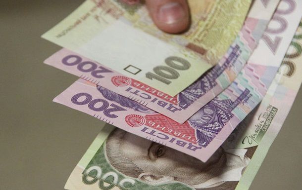 Реальная зарплата в Украине уменьшилась на 18,2%.