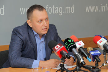 Петренко призывает граждан РМ участвовать в акции протеста против властей.