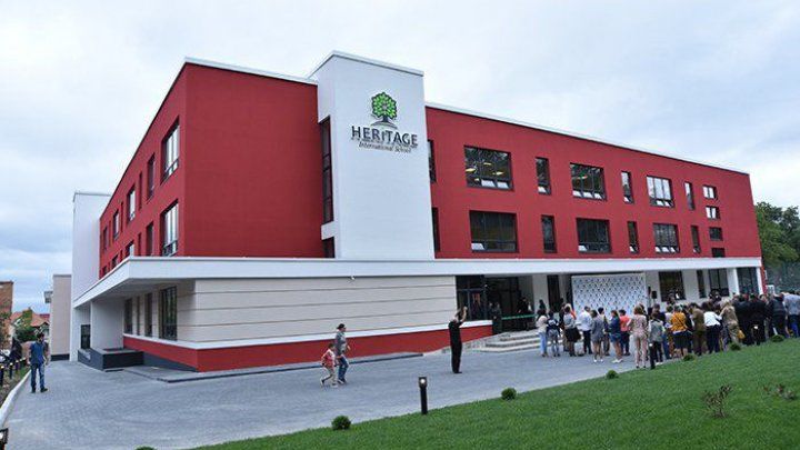 Всего в Кишиневе действуют 17 частных лицеев.