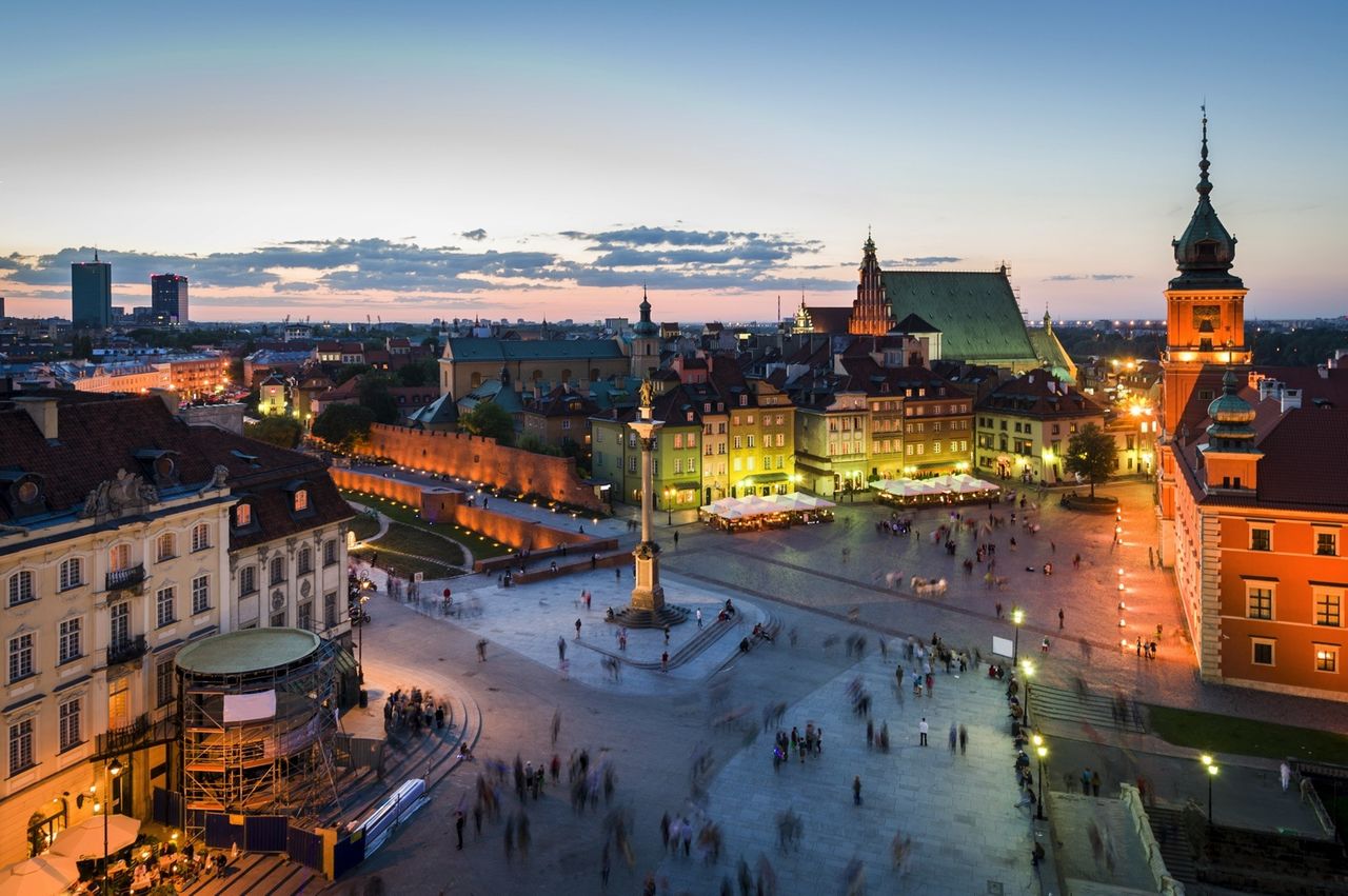 Polonia ar alege să iasă din UE ca să nu primească imigranți. Foto: online Tourism