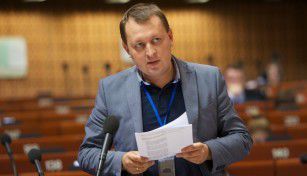 Бывший депутат, почетный член Парламентской ассамблеи Совета Европы Григория Петренко.