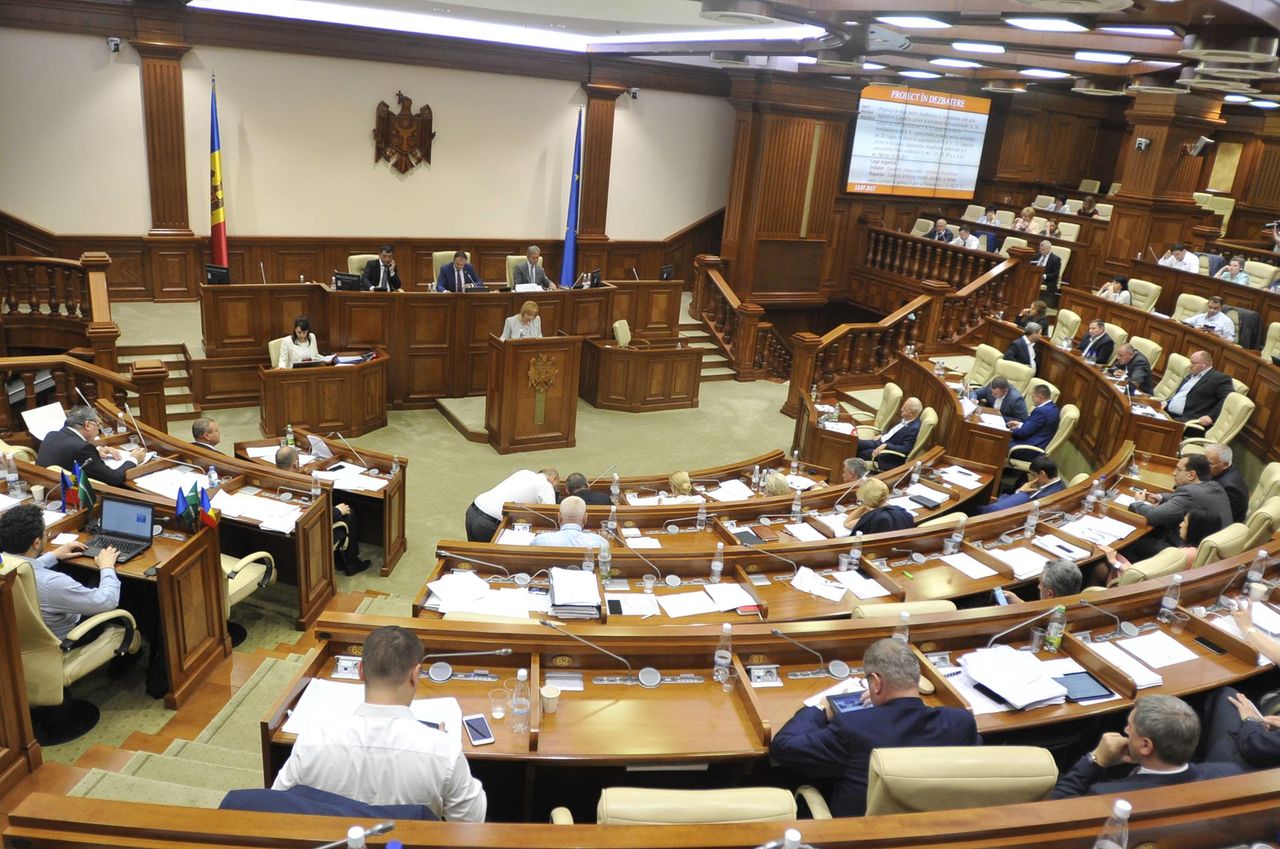 PSRM, împotriva retragerii trupelor rusești din Moldova. Cum protestează. Foto: parlament.md