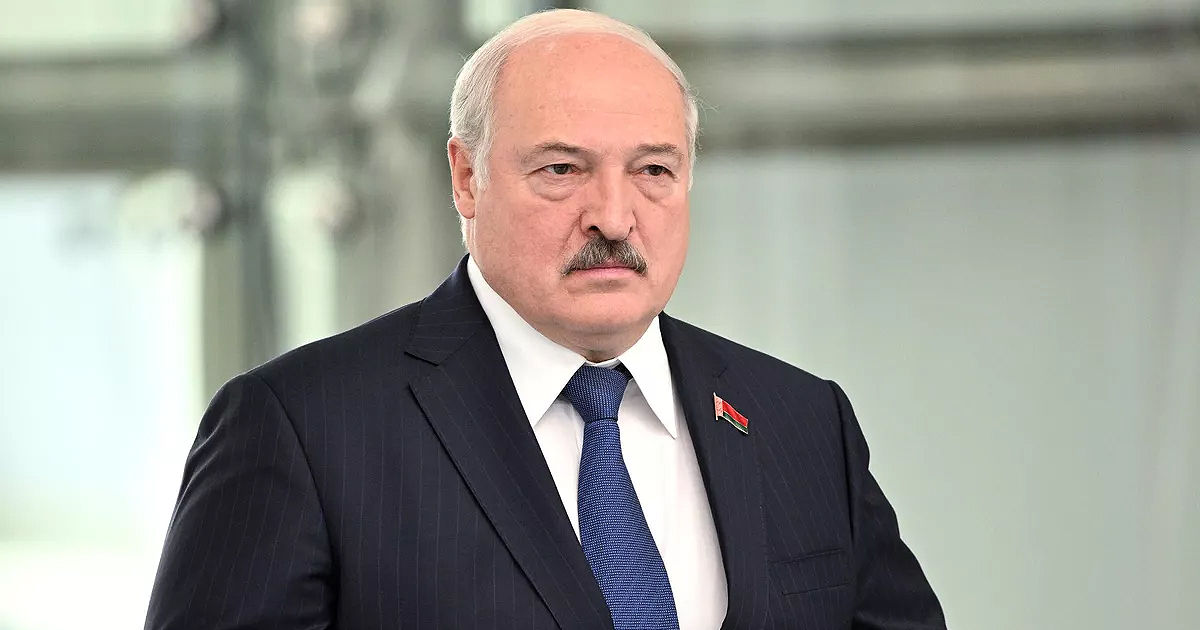 Лукашенко: Все 30 лет на посту президента я боюсь вождизма.