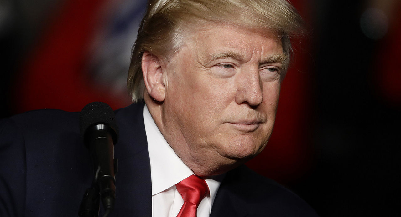 Трамп заявил о готовности США нанести удар по 52 целям в Иране