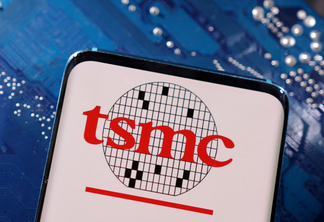 TSMC din Taiwan investește sume record în SUA și Japonia în încercarea de a se distanța de China.