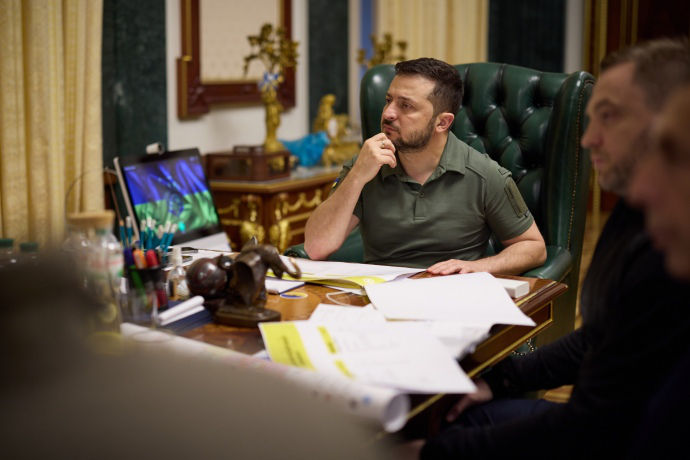 Зеленский не исключает выведения из строя энергосистемы Украины.