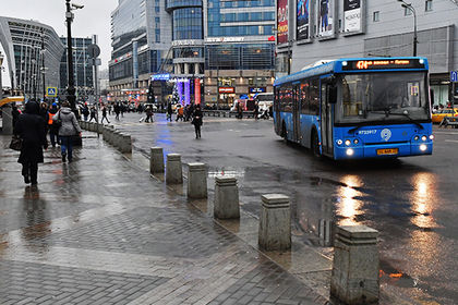 Водитель московского автобуса поссорился с пассажиром и открыл огонь из травмата.