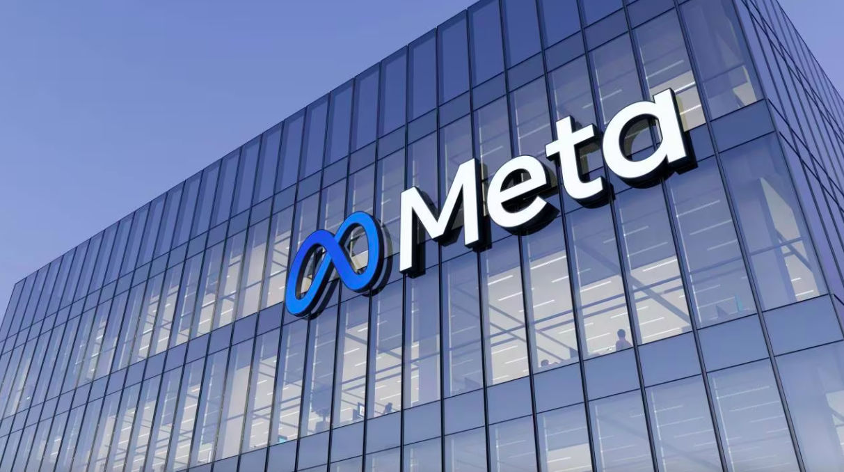 В Meta планируют уволить около 4 тысяч сотрудников.