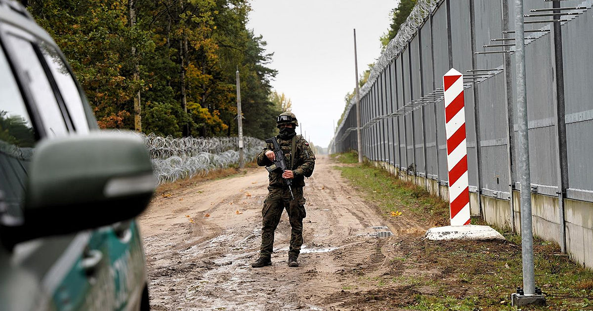Polonia închide toate punctele de trecere terestre la granița cu Belarus: MAE a emis recomandări.