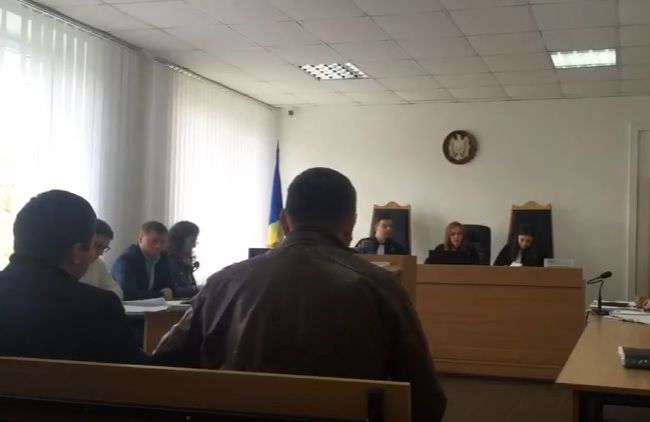 Суд отказался заслушивать Дьякова, Плахотнюка и Филата по делу ”группы Петренко”.