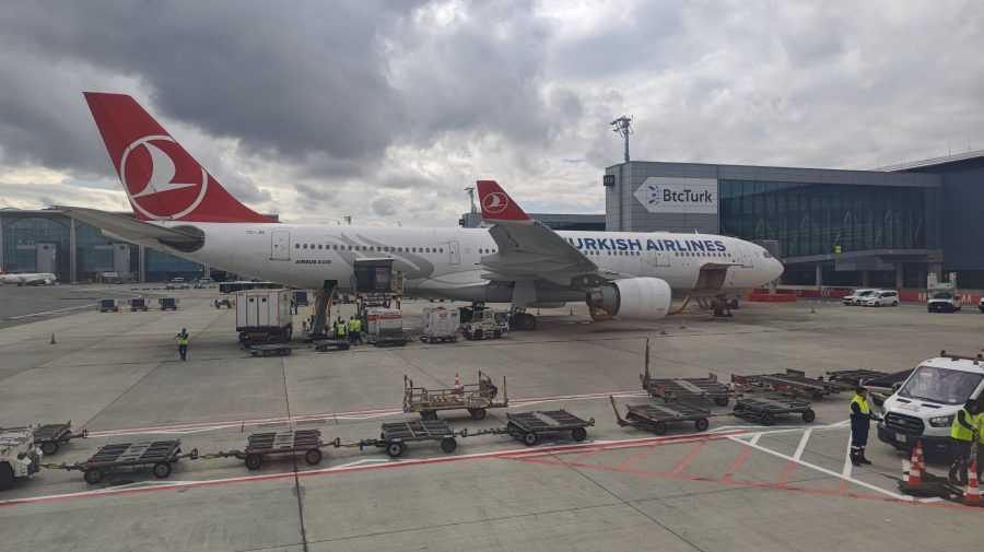 Turkish Airlines reduce zeci de zboruri din cauza crizei din Iran.