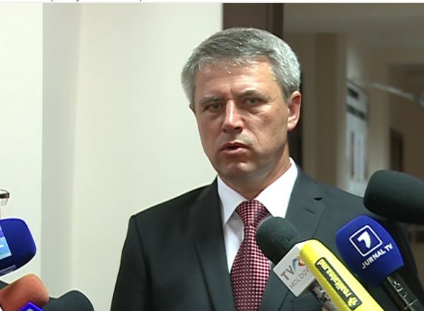 In buletinul de vot ar putea aparea si Renato Usatii, desi nu e prezidentiabil.