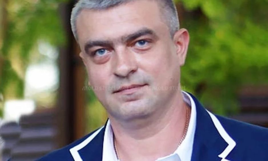 Налоговая служба разыскивает владельца молдавской авиакомпании.