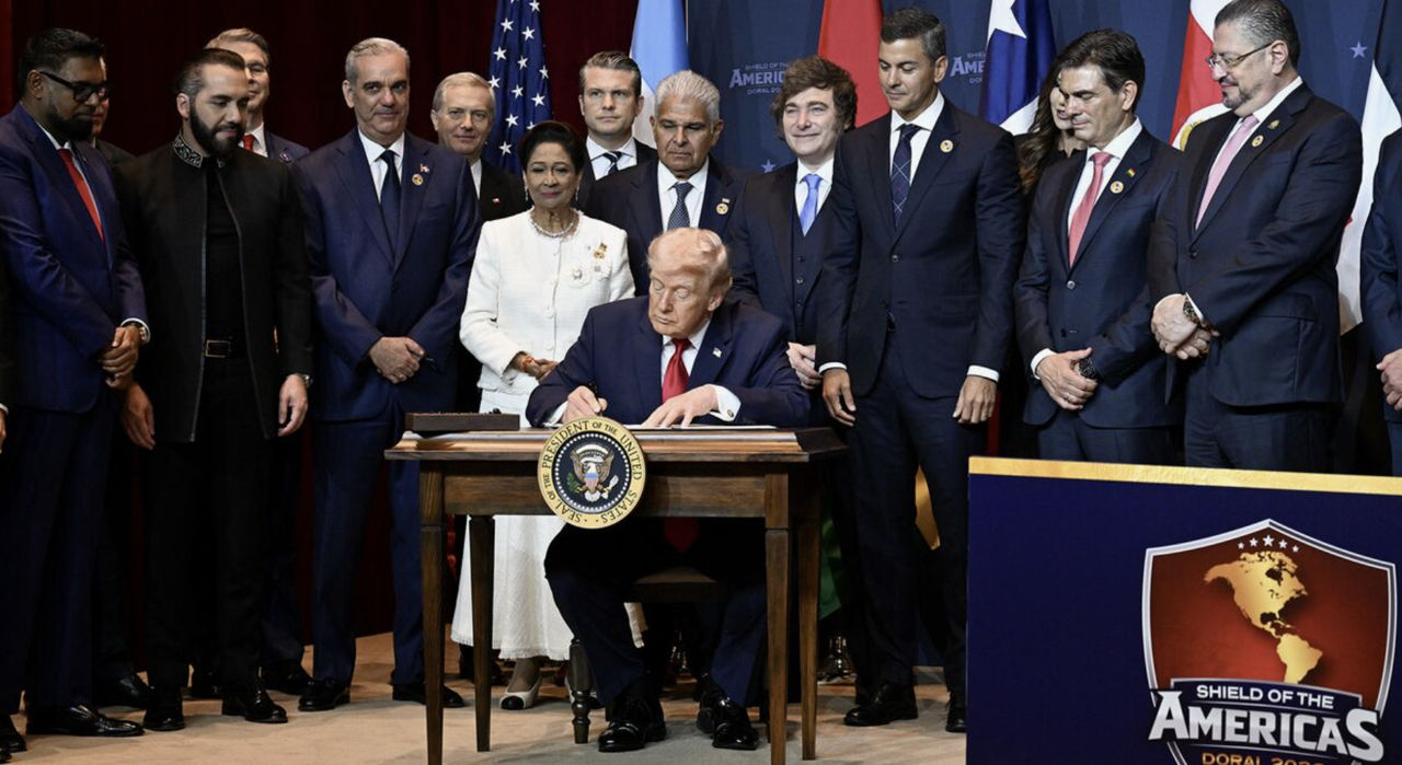 Трамп создал союз против наркокартелей в Латинской Америке.