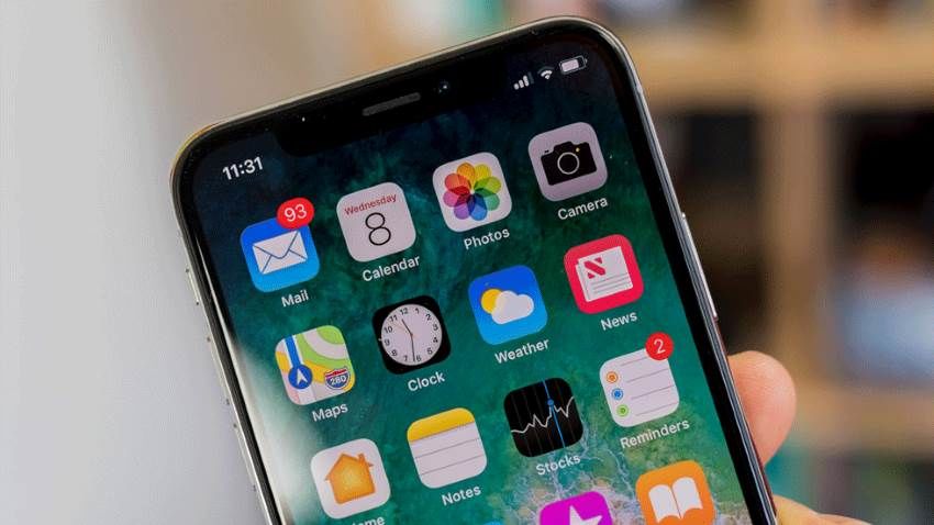 Apple выпустит дешевый iPhone.