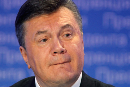 Руководство Генштаба ВС Украины уговаривает офицеров обратиться к президенту Виктору Януковичу с просьбой о «наведении порядка» в стране. Фото: Глеб Гаранич / Reuters