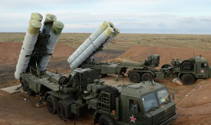 Переформирование было проведено для повышения эффективности управления войсками.