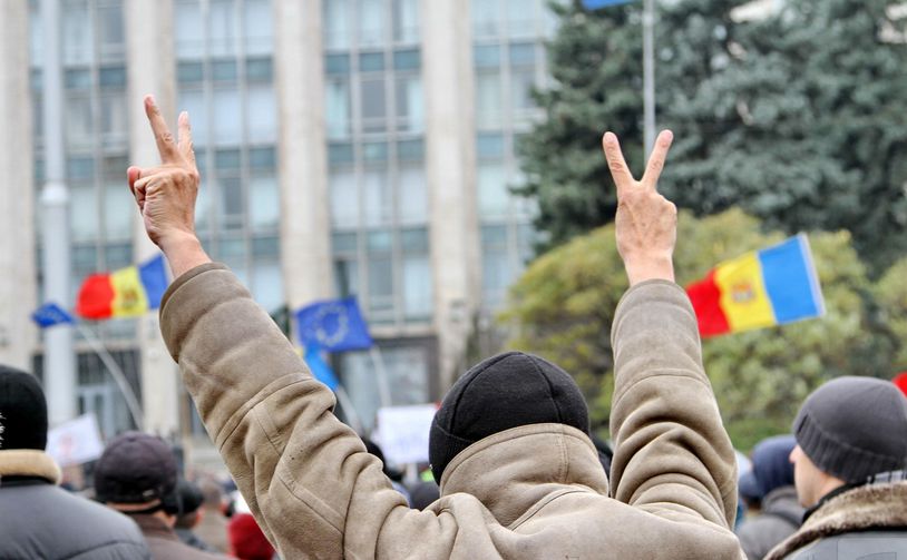 Аналогичные резолюции приняты еще в семи крупных городах и райцентрах Молдовы.