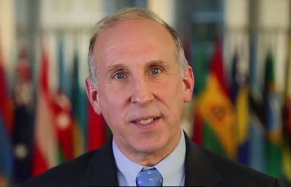 Ambasadorul Statelor Unite în Republica Moldova, James Pettit.
