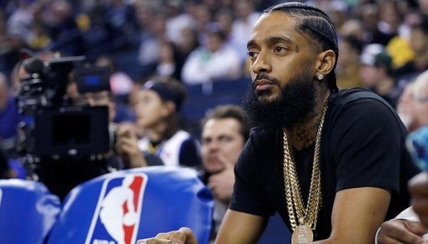 Эрмиас Асгхедом (Nipsey Hussle), 33-летний рэпер, родился и вырос в Лос-Анджелесе.