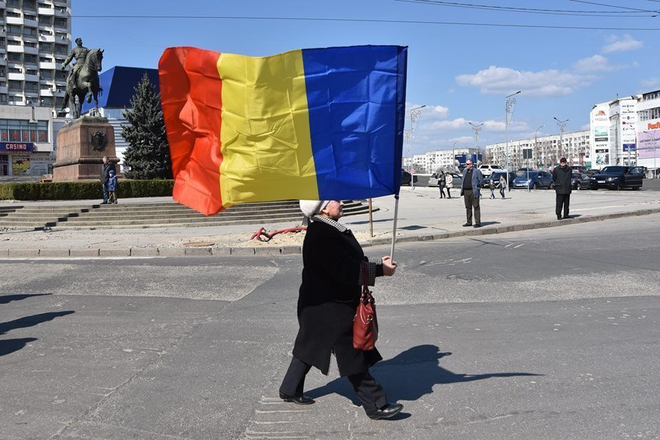 Presa română a indicat două motive care stau la baza lipsei de reacție la declarațiile Maiei Sandu despre unire.