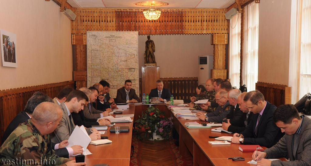 В Объединенную контрольную комиссию входят делегации России, Молдовы и Приднестровья.