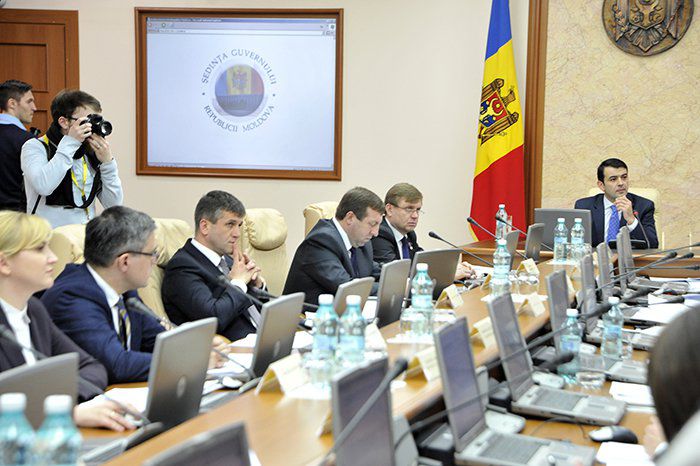 Согласно проекту постановления, Аллея Господарей будет возведена в центральном сквере по улице Кишиневской.