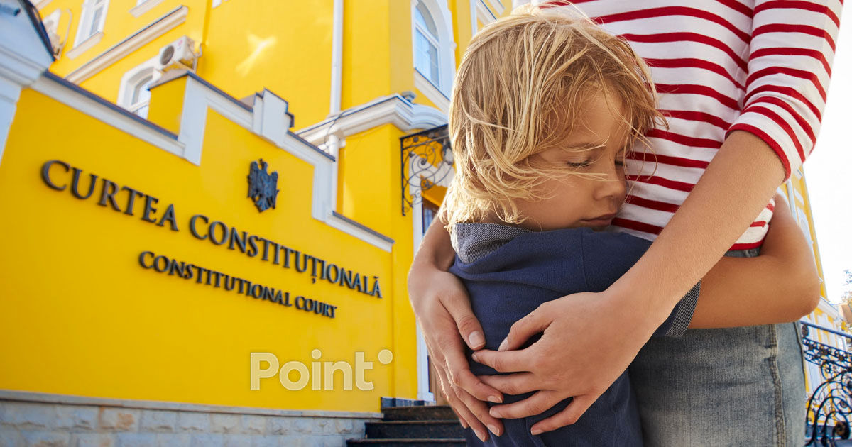 Curtea Constituțională a susținut drepturile maternității: A declarat legea discriminatorie.