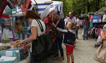 В Кишиневе малоимущие семьи получат помощь к новому учебному году.