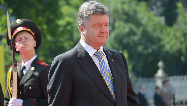 Президента Украины Порошенко не будет на церемонии закрытии чемпионата мира по футболу в Бразилии.