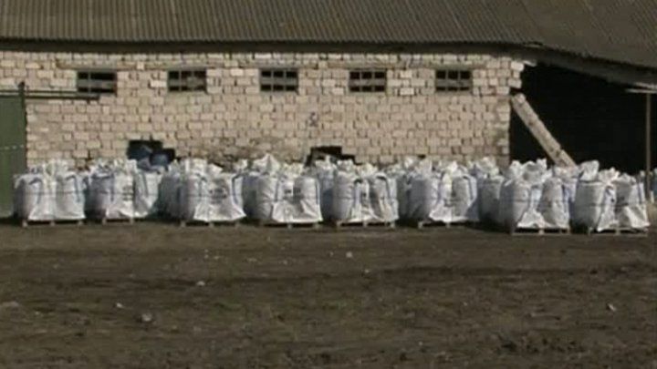 Всего в Молдове было 37 складов пестицидов.