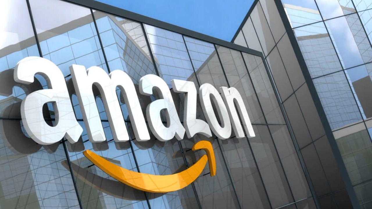 Amazon открывает 100 тысяч вакансий из-за роста онлайн-заказов.