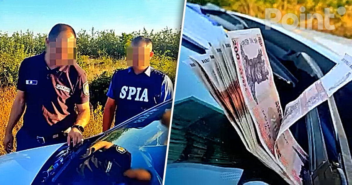 Doi angajați ai IP Sângerei, prinși în flagrant în timp ce primeau mită.