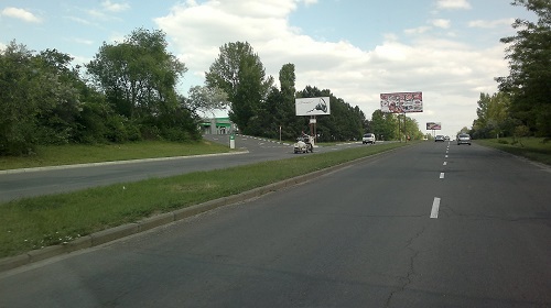 После отъезда Меркель ремонт дороги от аэропорта до Сынджеры приостановлен.
