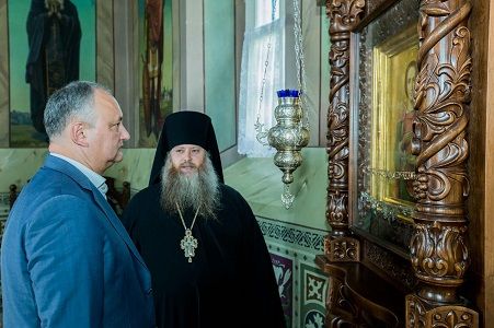 При монастыре вблизи села Цыганешты построят гостиницу для паломников.
