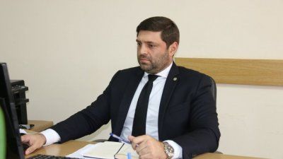 Госсекретарь Министерства сельского хозяйства объявил о своей отставке.