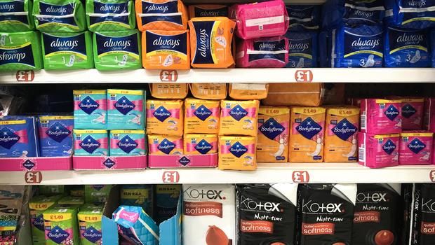 Женщины Шотландии будут иметь бесплатный доступ к гигиеническим продуктам.