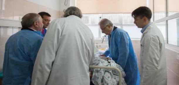 Premierul cere polițe medicale pentru cei arși în explozia de sâmbătă. Foto: gov.md