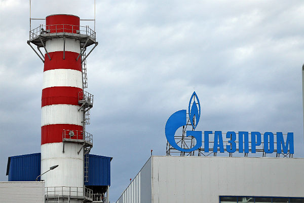 "Газпром" должен получить от "Нафтогаза Украины" к 10.00 16 июня 1,9 миллиарда долларов.