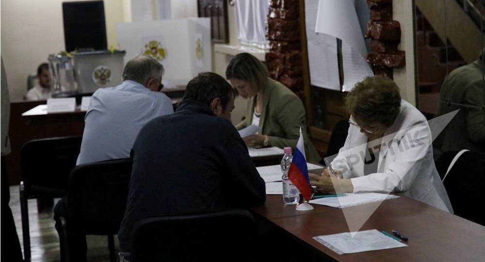 В столице Молдовы голосование проходит ритмично. Фото: Sputnik / Miroslav Rotari
