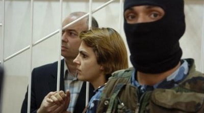 Бывший адвокат Пасата Александру Тэнасе советует Стрельцу изучить дело.