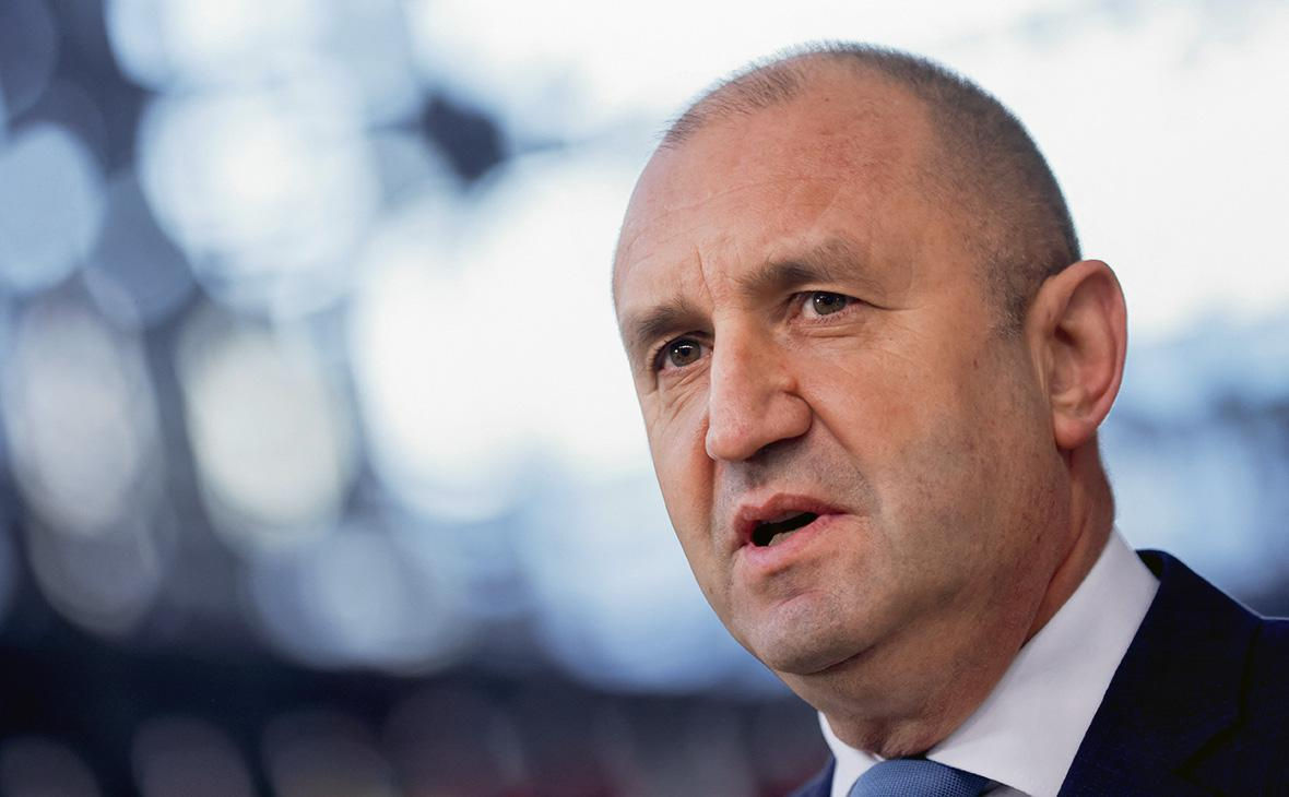 Президент Болгарии наложил вето на поставку Украине бронетранспортеров.