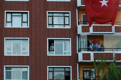 Жители одного из домов в столице Турции Анкаре пожаловались на соседку в шортах. Фото: reuters.com
