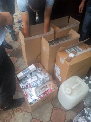 Oamenii legii au depistat 136 de litri de alcool etilic fără timbre de acciz. Foto: igp.gov.md