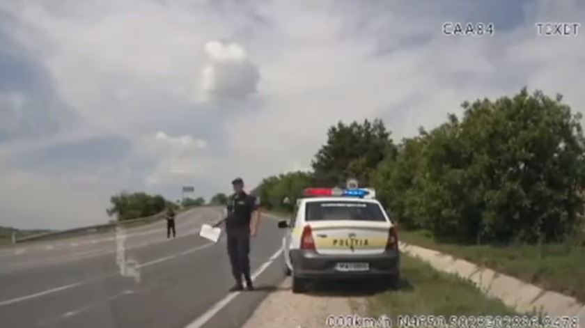 Мужчина обратился в прокуратуру, НЦБК и Службу внутренней защиты и борьбы с коррупцией МВД.