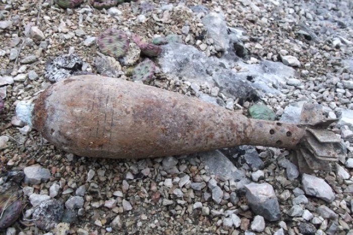 Опасная находка была обнаружена при проведении посевных работ на поле рядом с городом Слободзея.