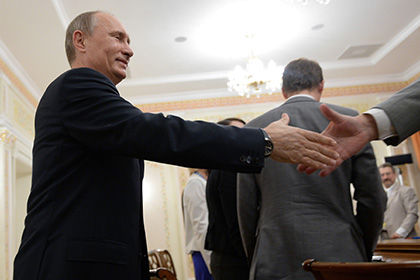 Песков сказал, что у Путина постоянно идут встречи, но не все они публичные.