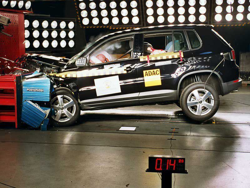 Краш тест Volkswagen Tiguan.