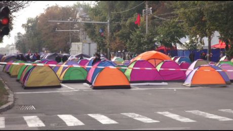 Centrul Chișinăului este blocat de protestatari. Foto: publika.md